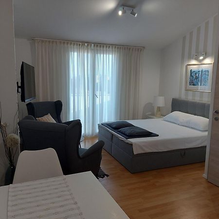Apartments Fantasia Pula Luaran gambar